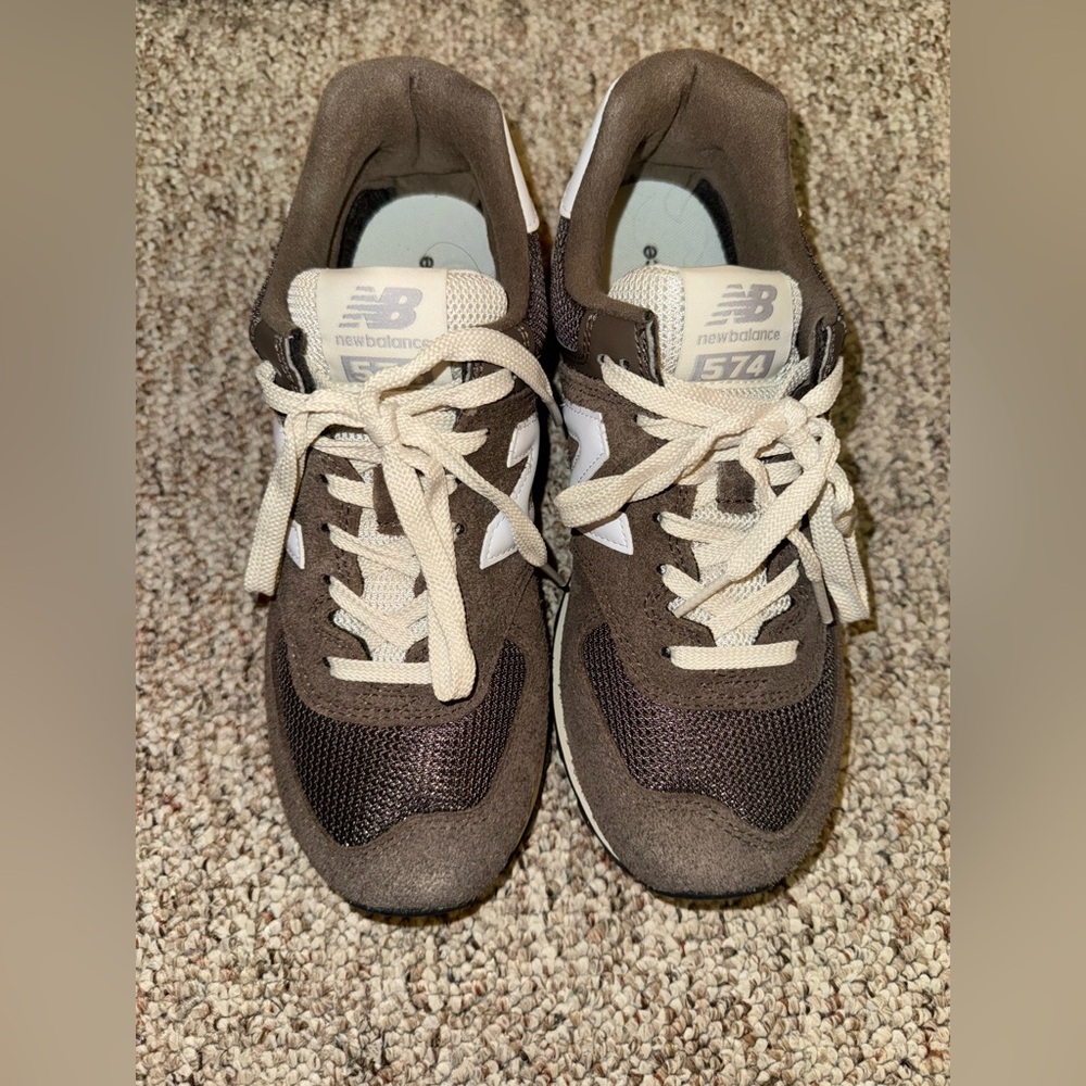 Women’s New Balance 574